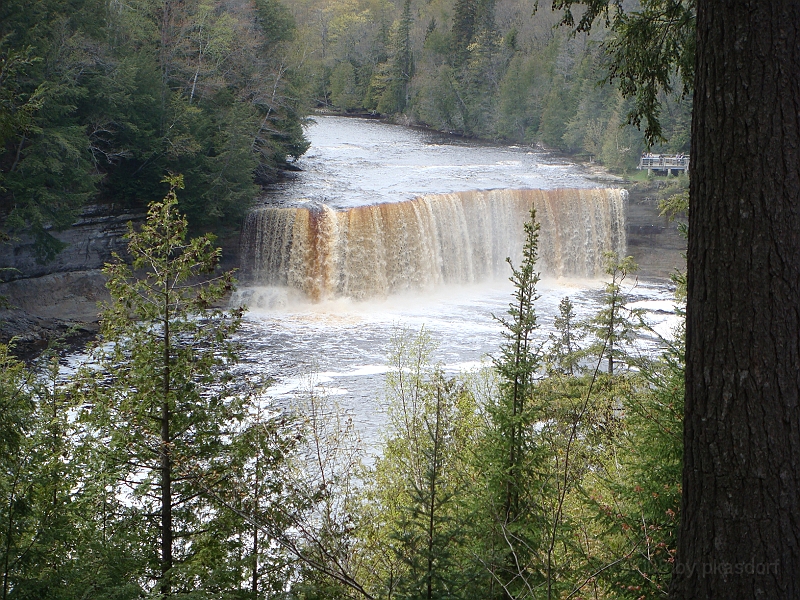 303 Memorial Day [2008 May 23].JPG - Scenes from Tahquanemon Falls in the Michigan Upper Peninsula.